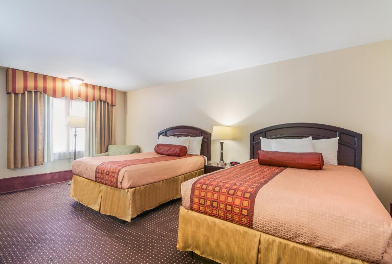 Rodeway Inn Weedsport Exteriér fotografie