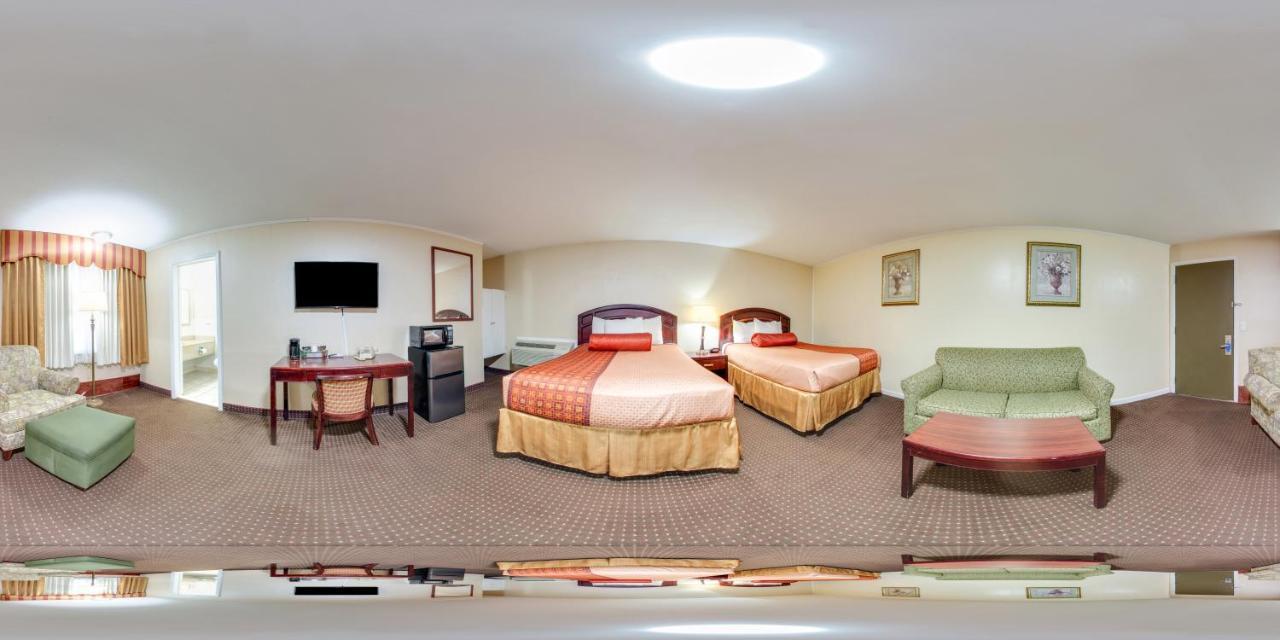 Rodeway Inn Weedsport Exteriér fotografie