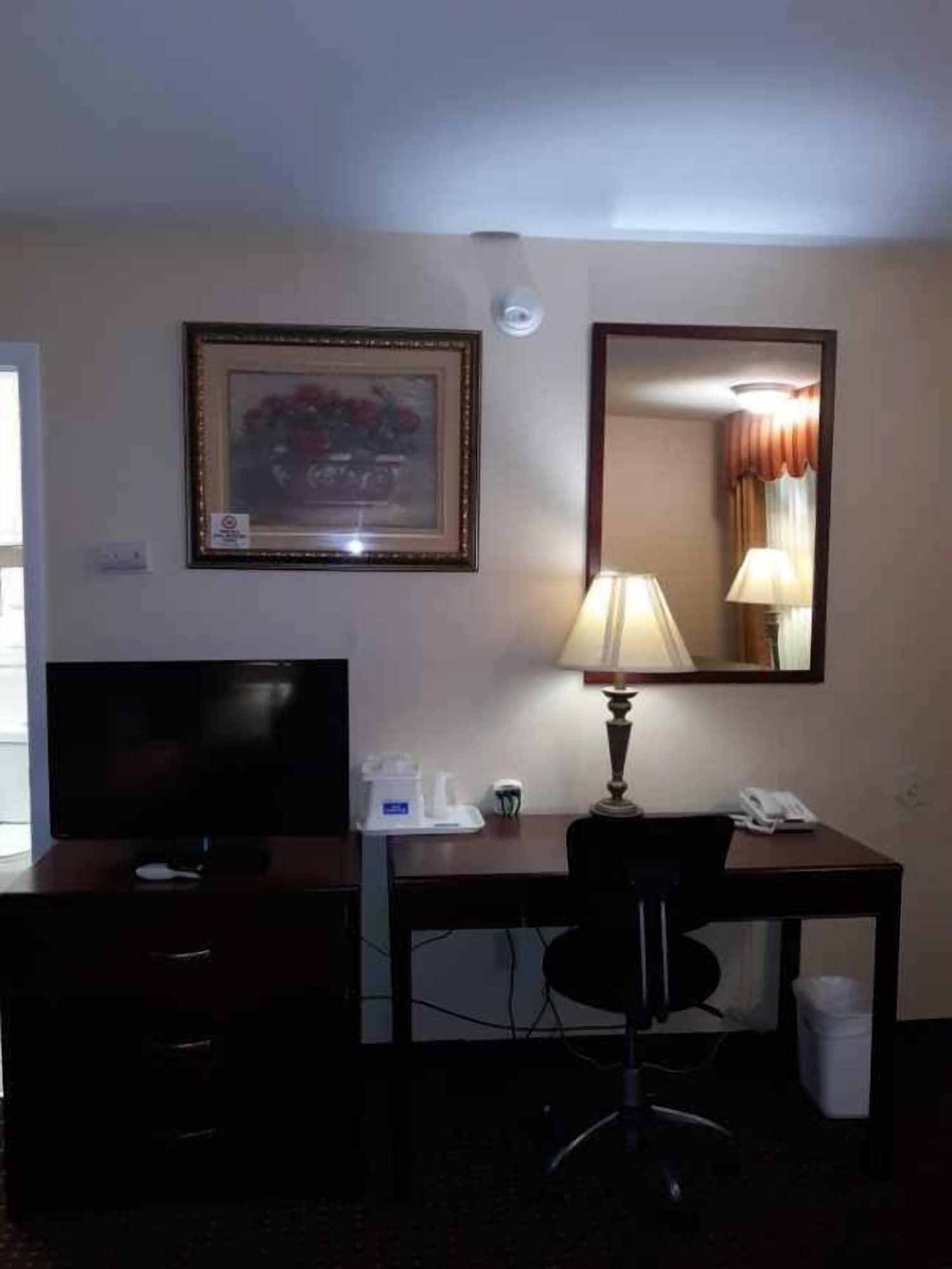 Rodeway Inn Weedsport Exteriér fotografie