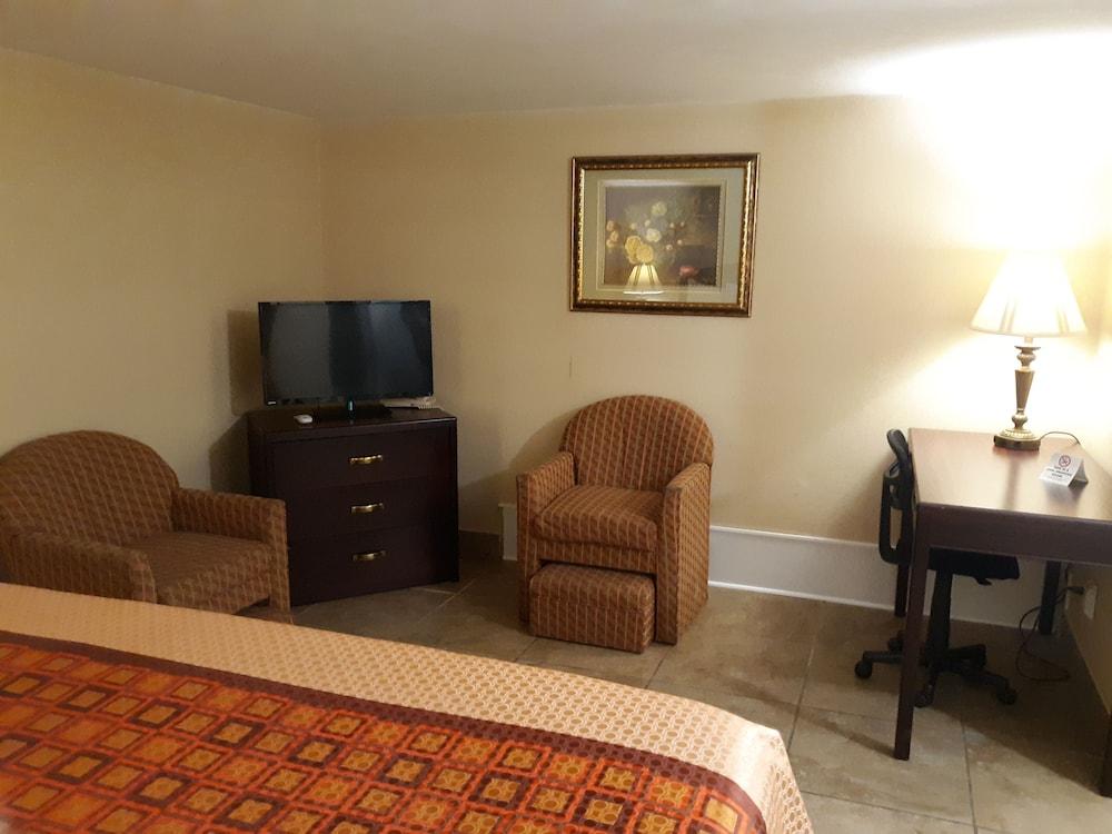 Rodeway Inn Weedsport Exteriér fotografie