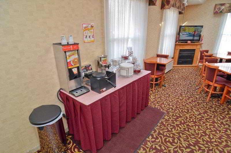 Rodeway Inn Weedsport Exteriér fotografie