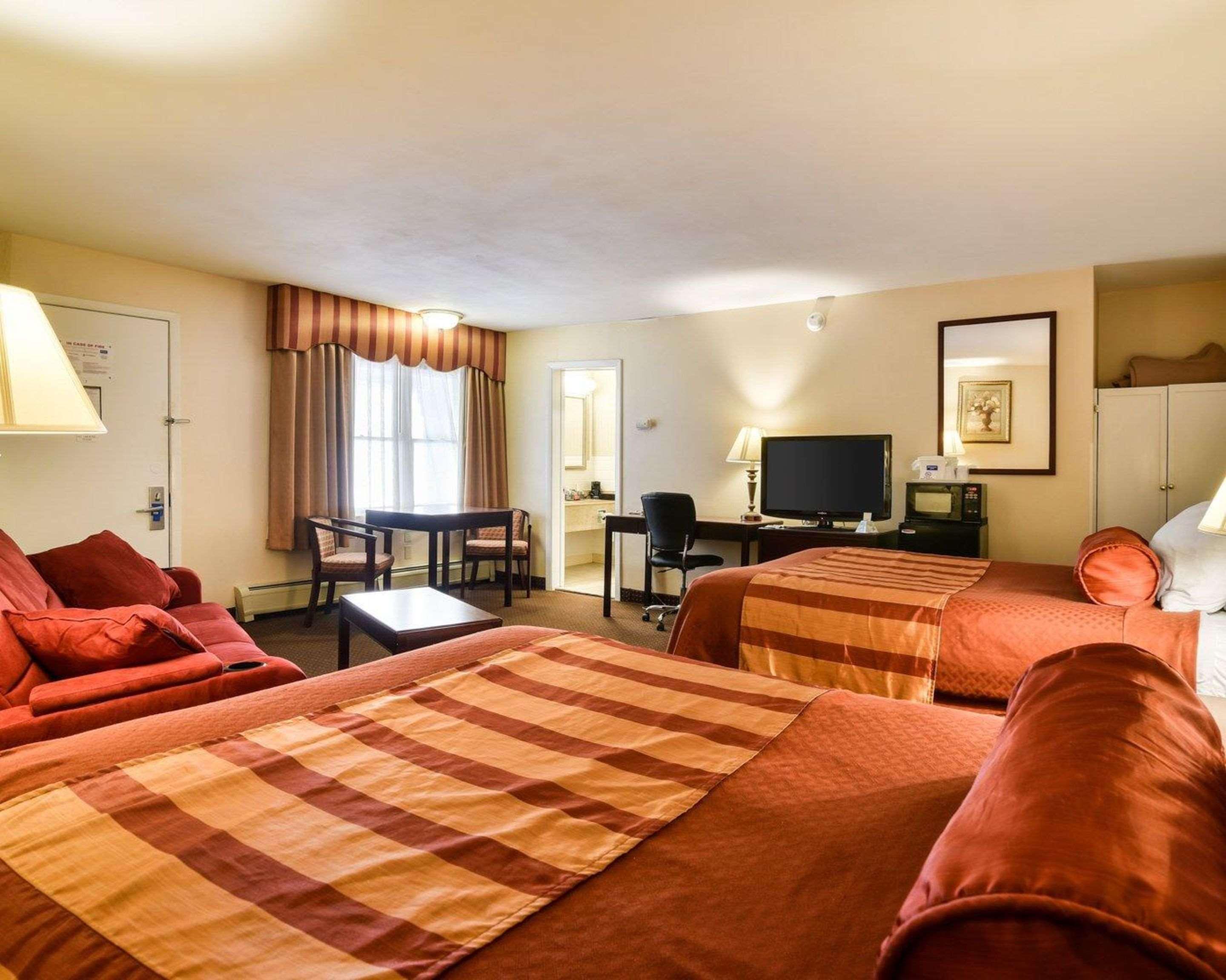 Rodeway Inn Weedsport Exteriér fotografie