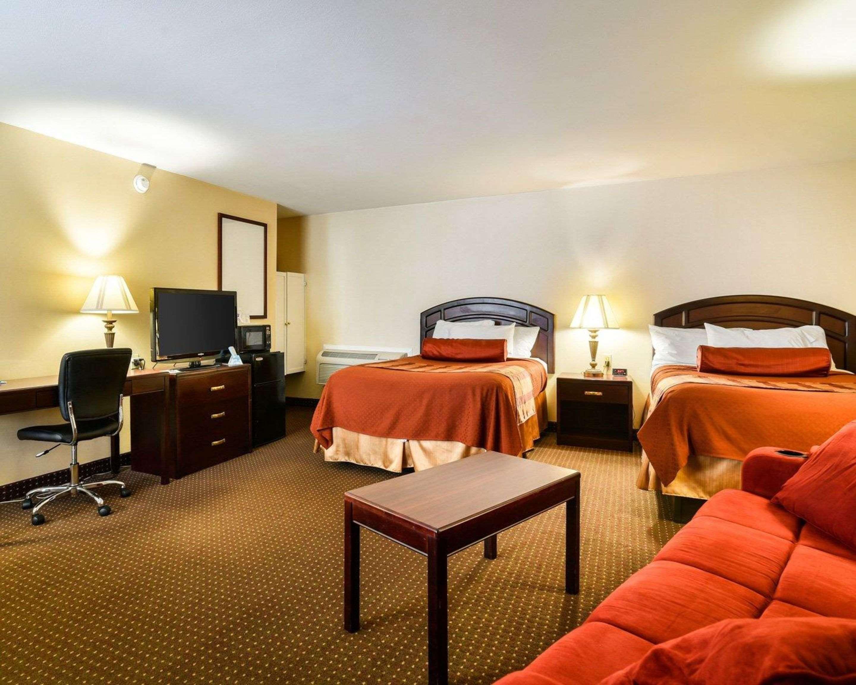 Rodeway Inn Weedsport Exteriér fotografie